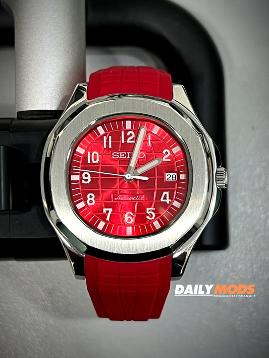 Aquanaut Red